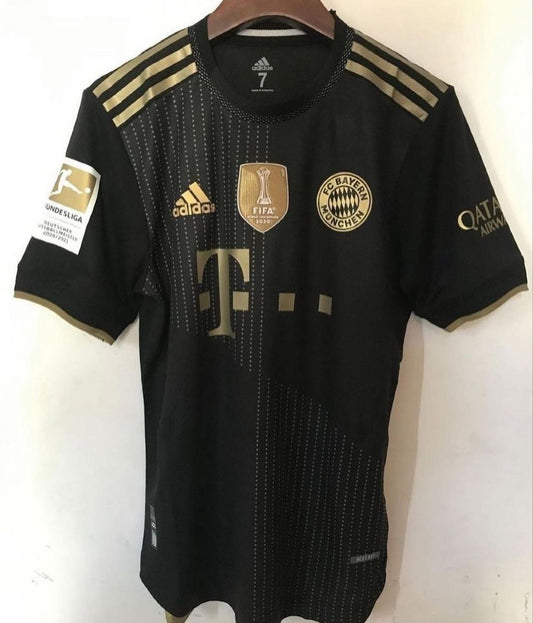 Bayern Münih Black Gold Forma