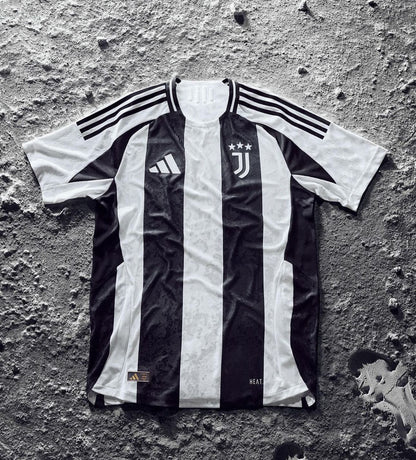 Juventus 2024/25 Ev sahibi Forma