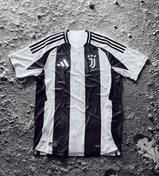 Juventus 2024/25 Ev sahibi Forma