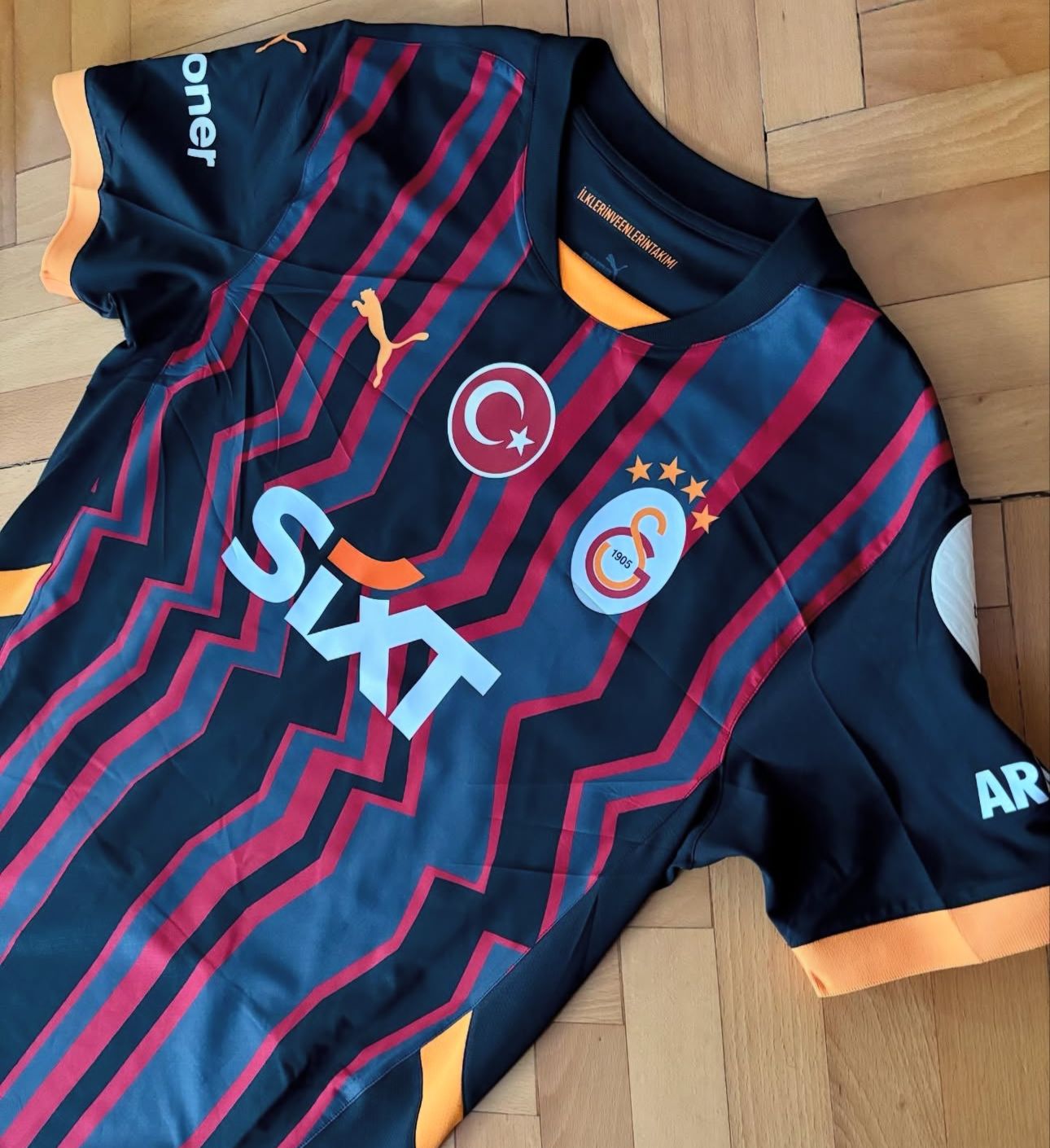 Galatasaray 2024/25 Siyah Forma